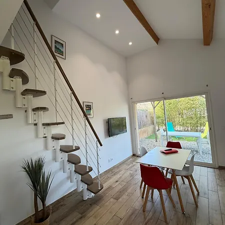 Casa vacanze Presqu Ile De Giens Maison T3 Avec Jardin Et Climatisee *