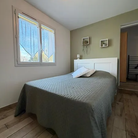 Casa de Férias Presqu Ile De Giens Maison T3 Avec Jardin Et Climatisee *