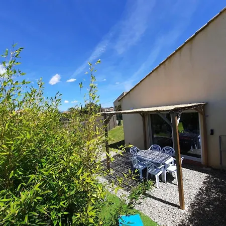 Casa de Férias Presqu Ile De Giens Maison T3 Avec Jardin Et Climatisee *
